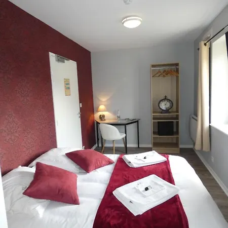 Hotell Restaurant Le Clos De L 'ancien Pressoir 3*