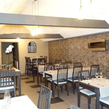 Hotel Restaurant Le Clos De L 'ancien Pressoir Commes
