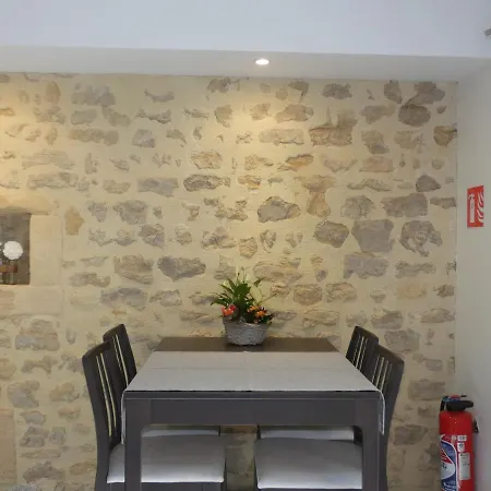 Restaurant Le Clos De L 'ancien Pressoir Commes