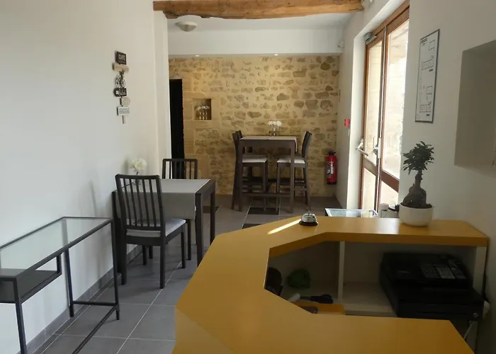 Hotel Restaurant Le Clos De L 'ancien Pressoir Commes