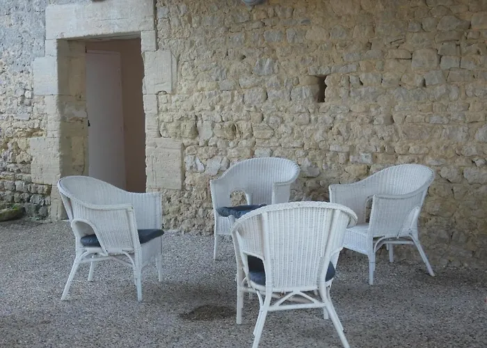 Otel Restaurant Le Clos De L 'ancien Pressoir